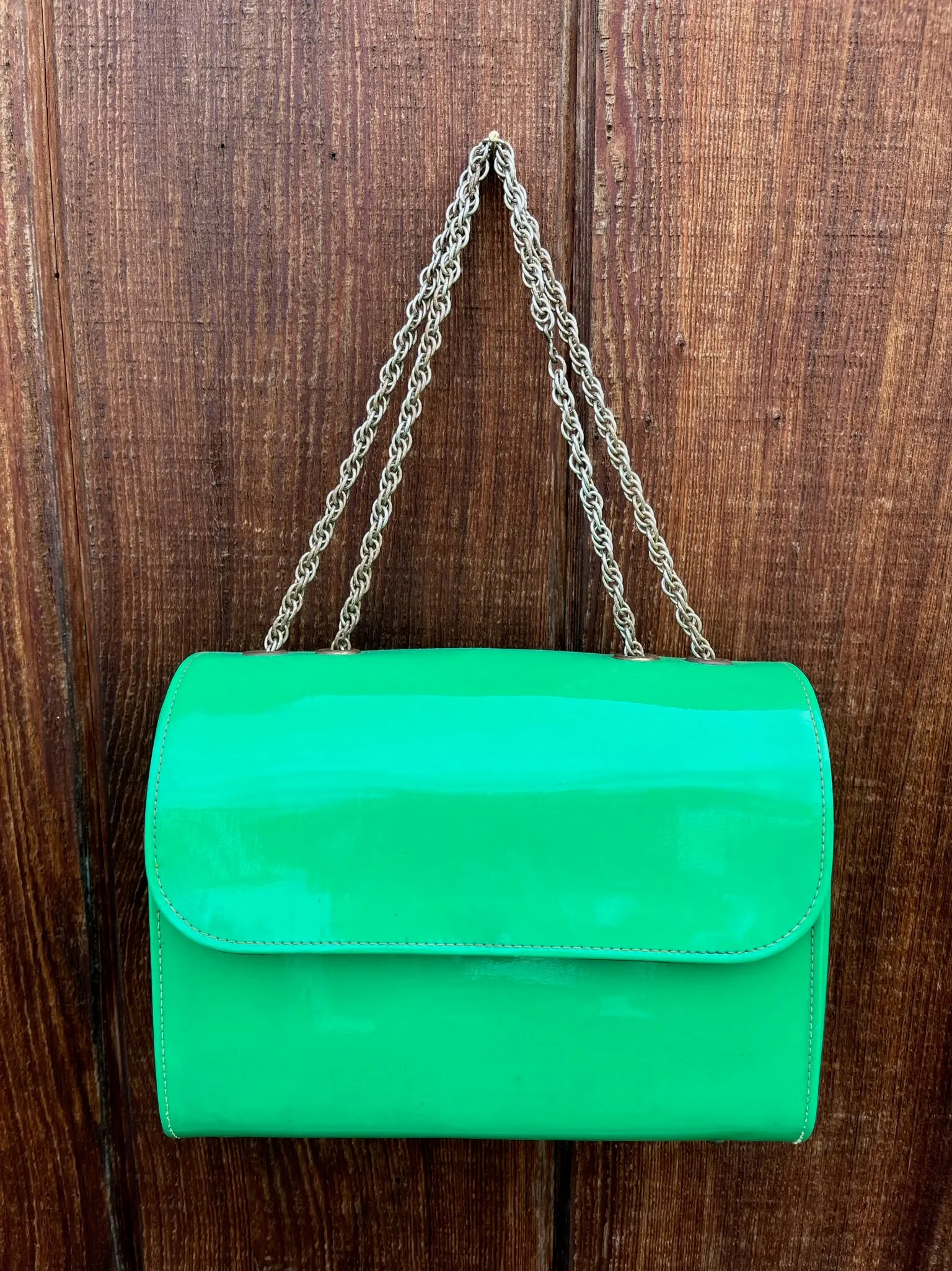 1960s Kelly Green Chain Purse