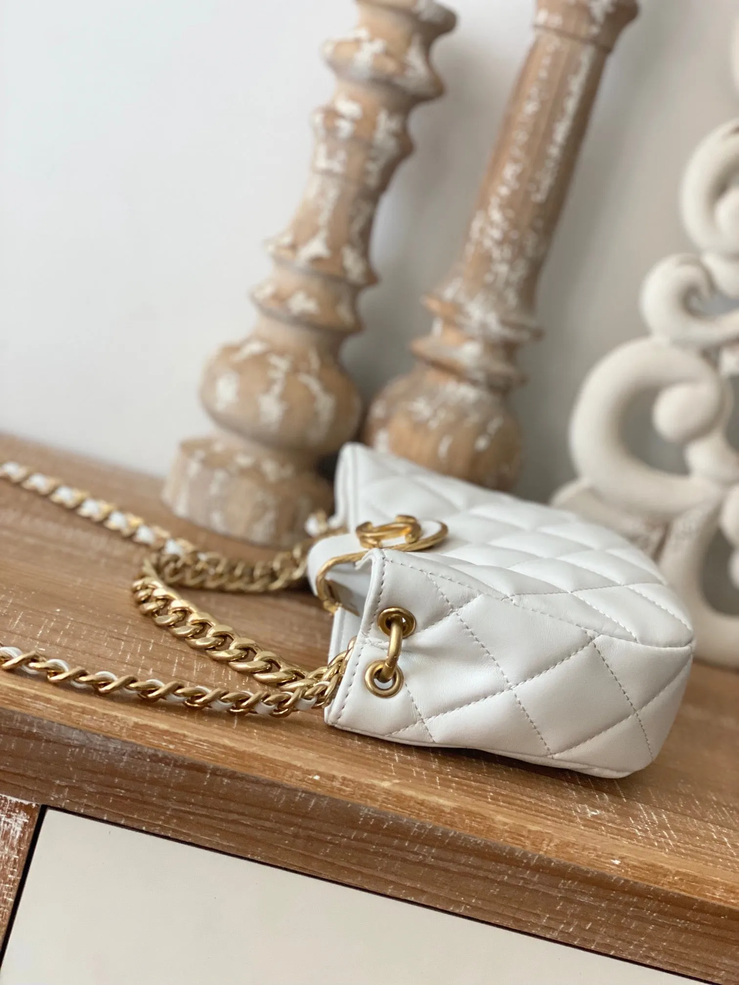 CHLSmall Hobo Bag Gold Hardware White For Women, Women&#8217;s Handbags, Shoulder Bags 7.5in/19cm