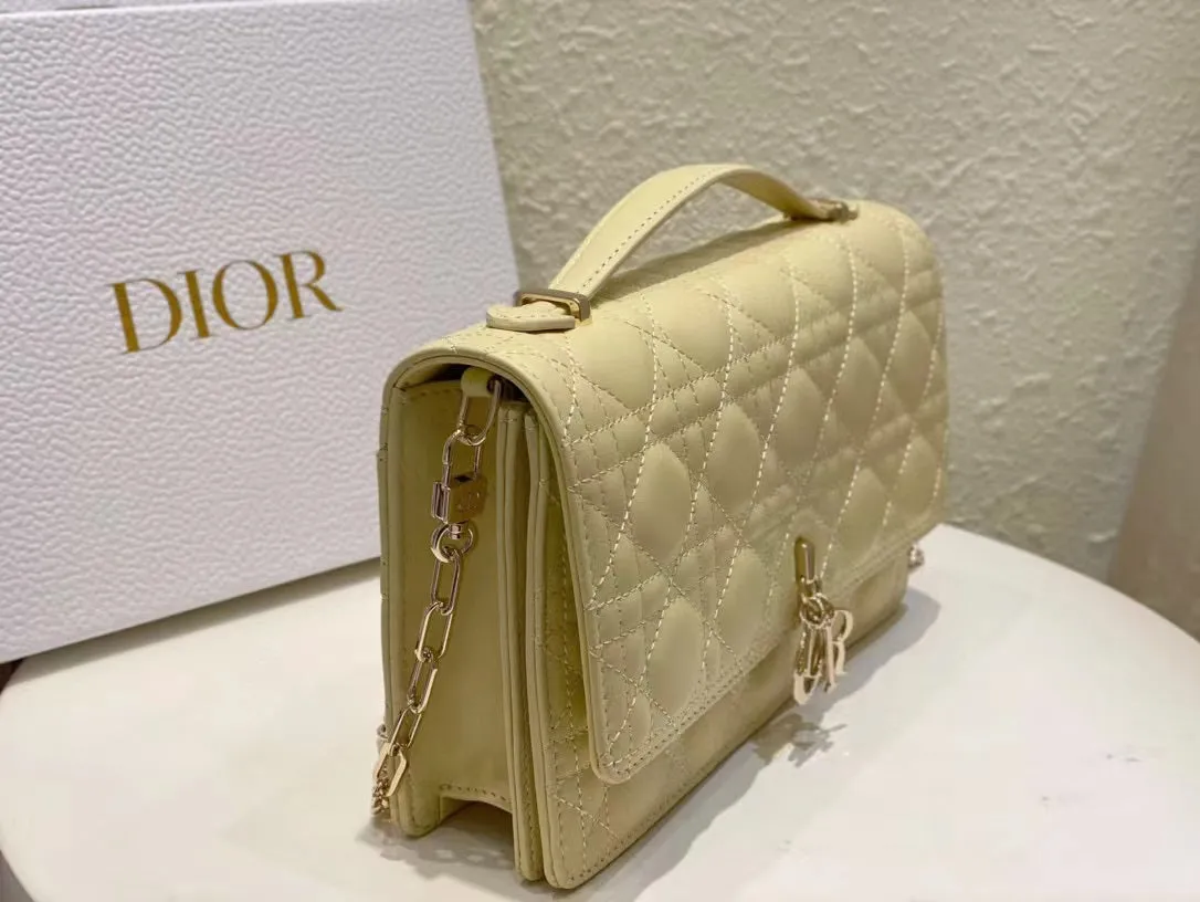 DR349 Miss Dior Top Handle Bag / 9.5 x 5.5 x 3 inches / HIGHEST QUALITY VERSION