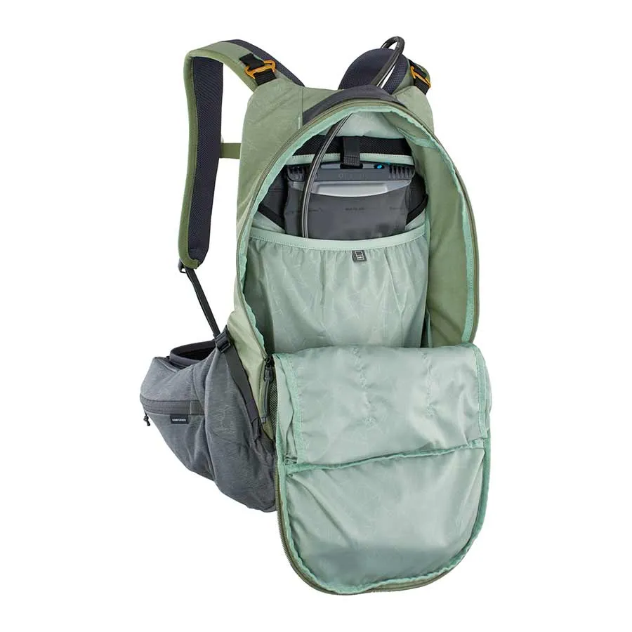 EVOC Trail Pro 16 Protector Backpack