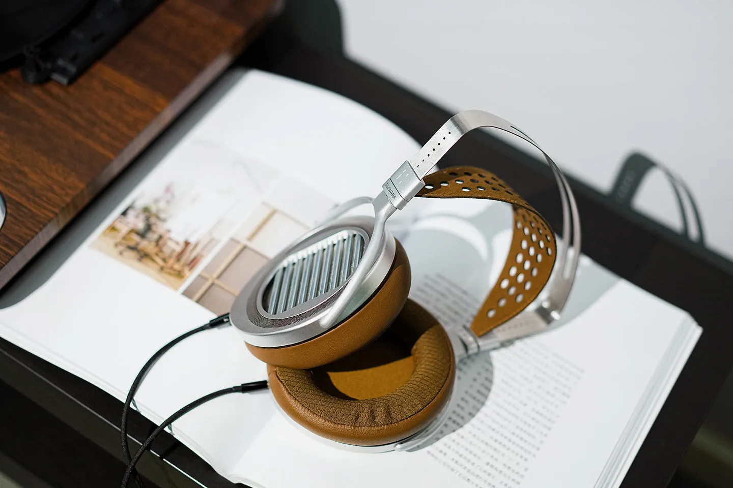 HiFiMAN Susvara Unveiled Planar Magnetic Headphones