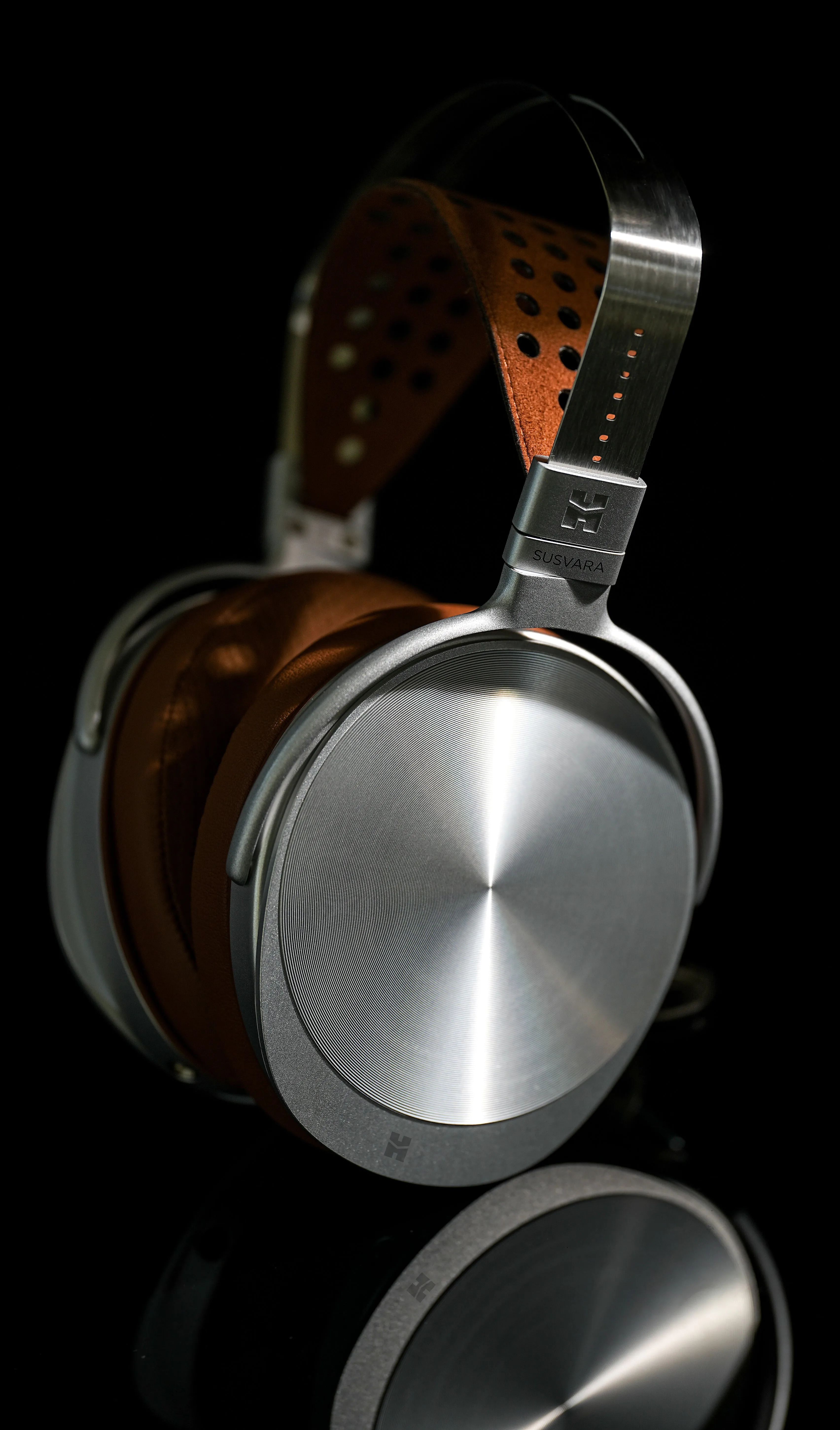 HiFiMAN Susvara Unveiled Planar Magnetic Headphones