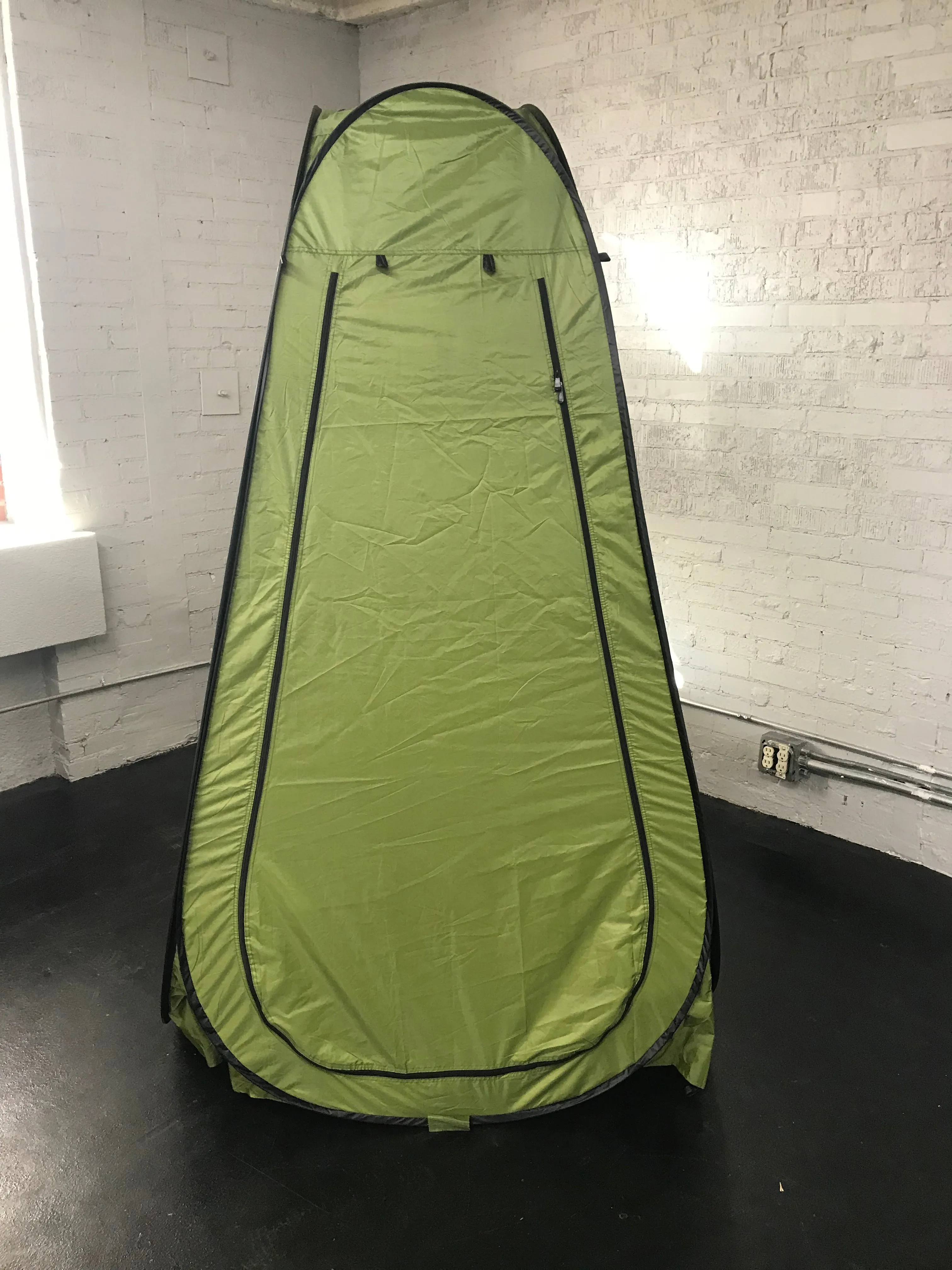 Portable Outdoor Privacy Shelter with Carrying Bag