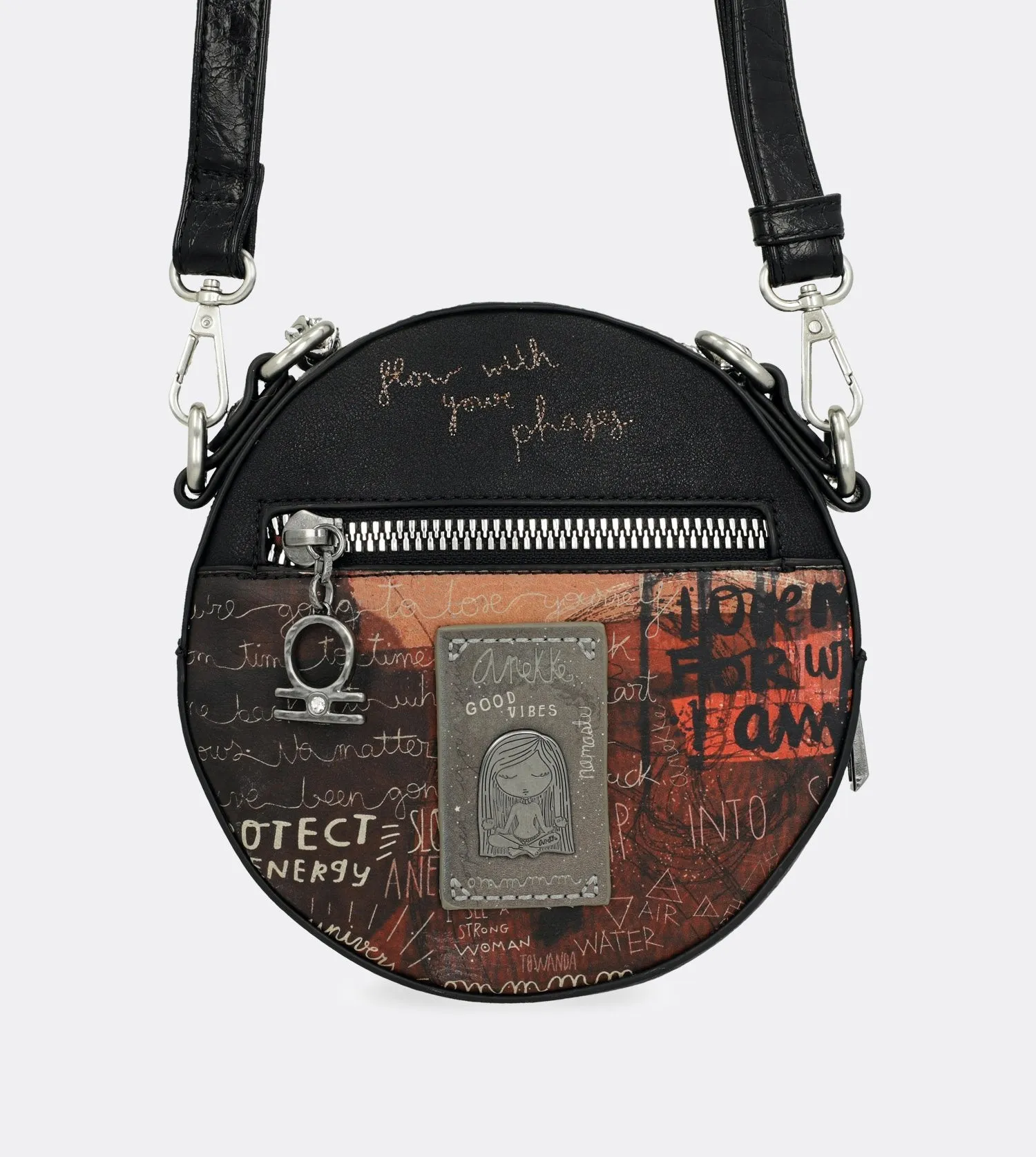 Pretty spirit round bag with a chain strap