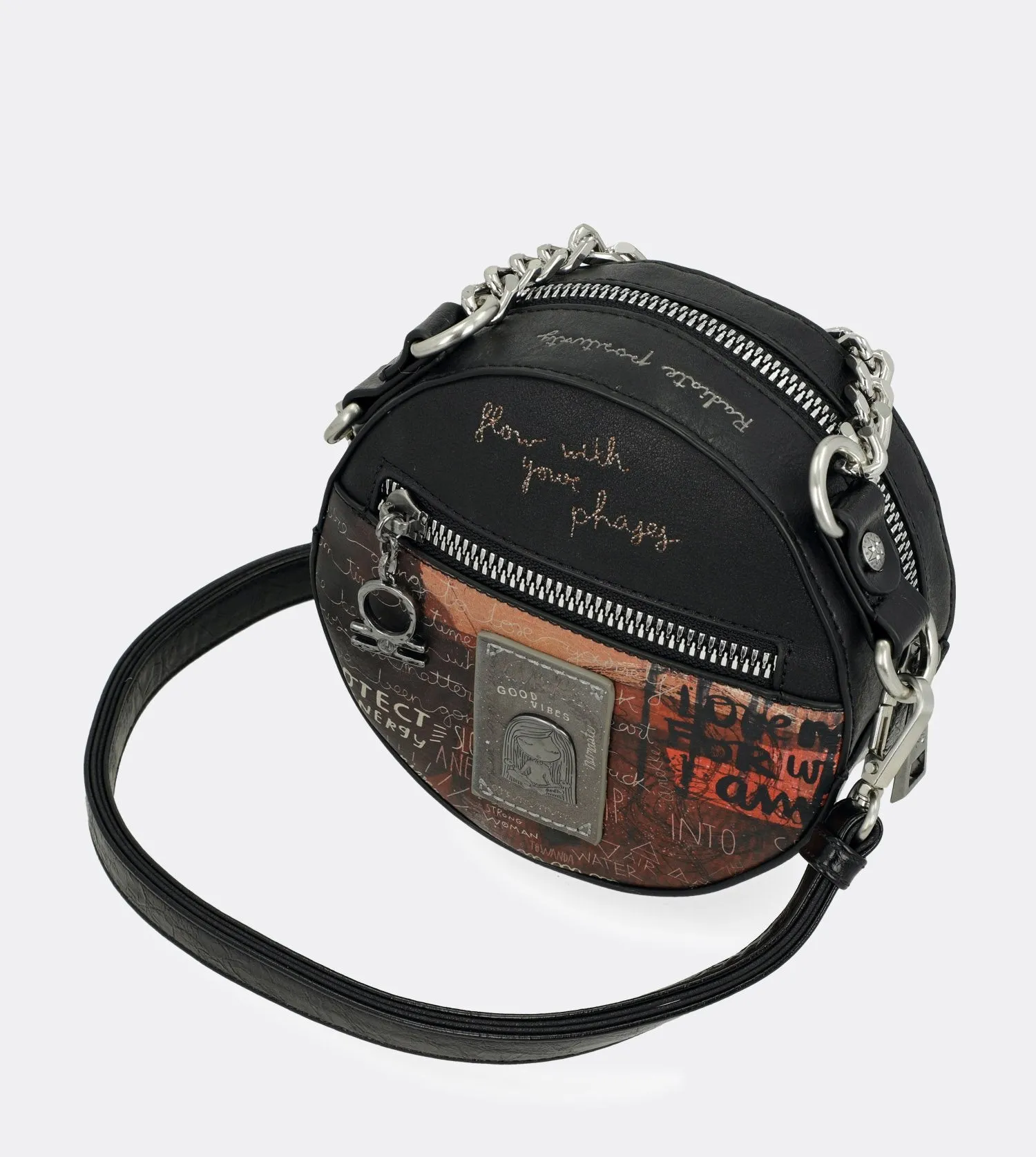 Pretty spirit round bag with a chain strap